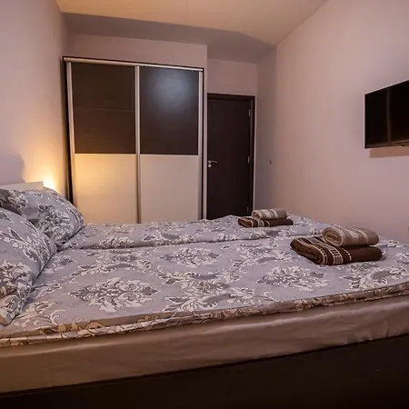 Apartment Your Place *